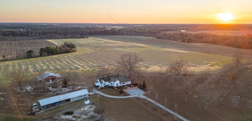 Cedar Creek Lancaster Estate