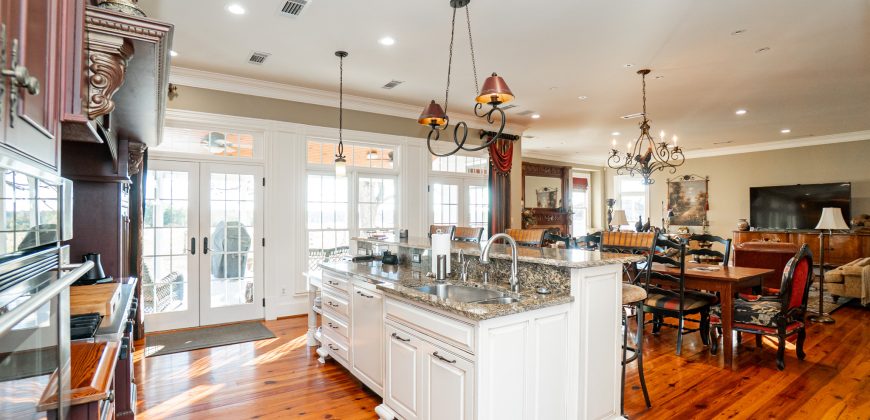 Cedar Creek Lancaster Estate