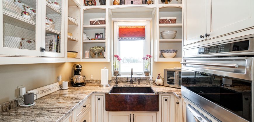 Cedar Creek Lancaster Estate