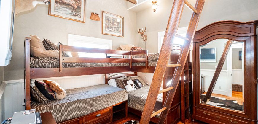 Cedar Creek Lancaster Estate