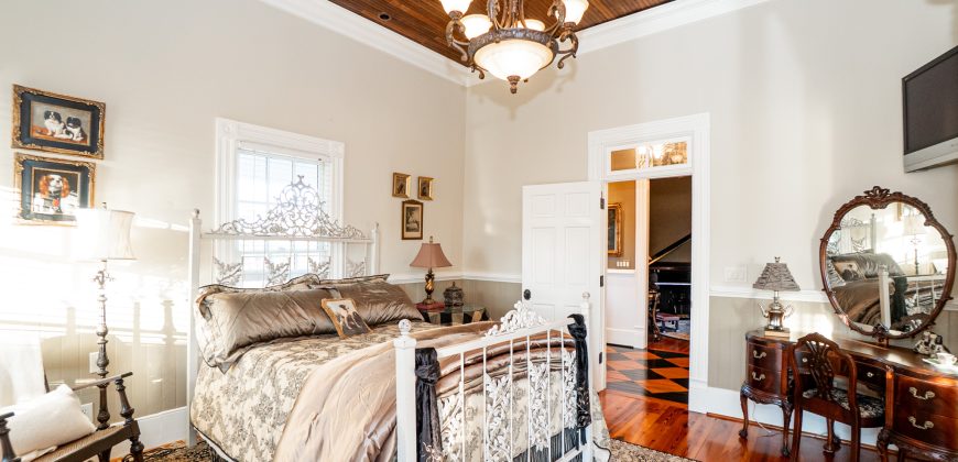 Cedar Creek Lancaster Estate